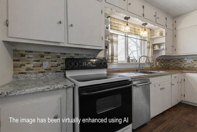 150 S Center Street, Elkins, AR 72727