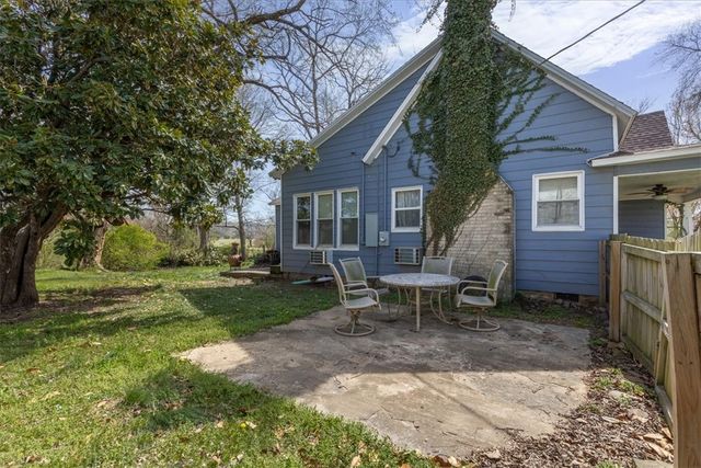 150 S Center Street, Elkins, AR 72727