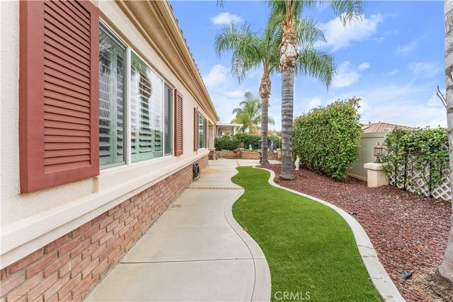 977 Avenal Way, Beaumont, CA 92223