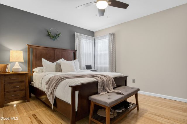 19 Barkwood Lane, Clifton Park, NY 12065