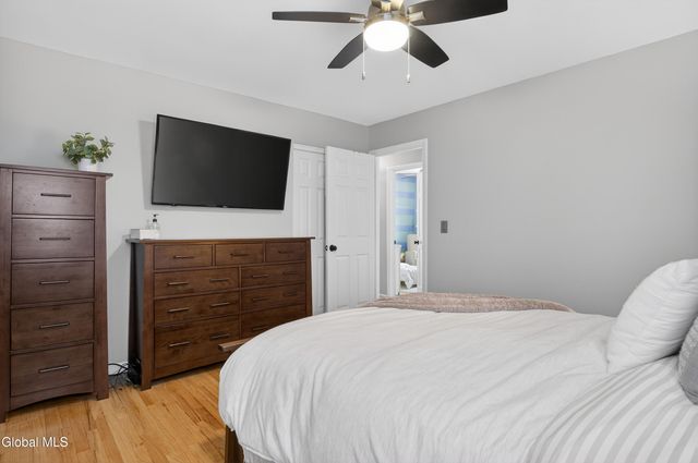 19 Barkwood Lane, Clifton Park, NY 12065