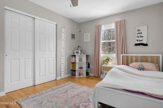 19 Barkwood Lane, Clifton Park, NY 12065