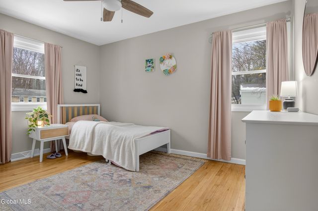 19 Barkwood Lane, Clifton Park, NY 12065