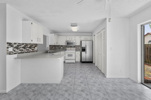 12212 NW 36th Place, Sunrise, FL 33323