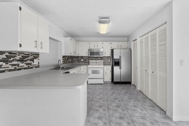 12212 NW 36th Place, Sunrise, FL 33323