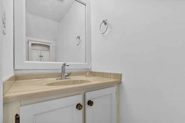 12212 NW 36th Place, Sunrise, FL 33323