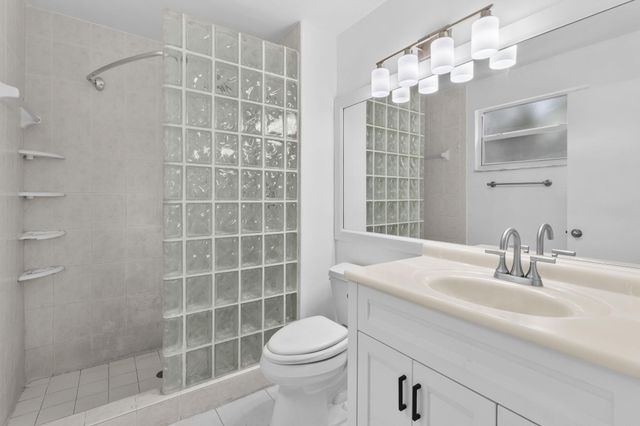 12212 NW 36th Place, Sunrise, FL 33323