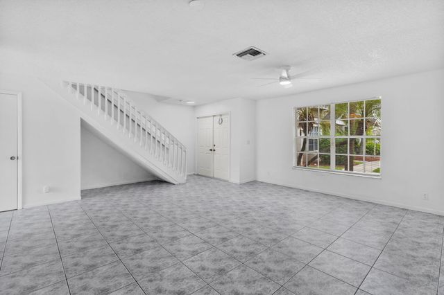 12212 NW 36th Place, Sunrise, FL 33323