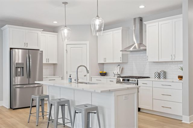 10137 Strawberry Lane, Zeeland, MI 49464