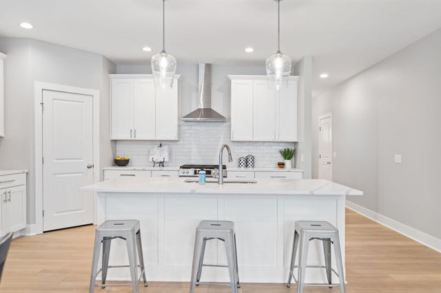 10137 Strawberry Lane, Zeeland, MI 49464