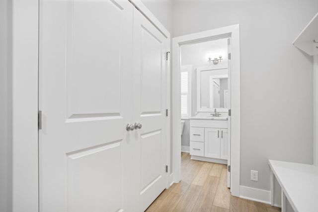 10137 Strawberry Lane, Zeeland, MI 49464