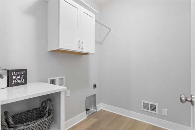 10137 Strawberry Lane, Zeeland, MI 49464