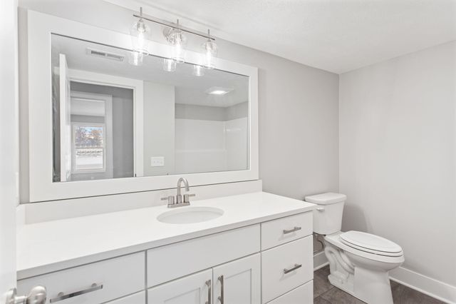 10137 Strawberry Lane, Zeeland, MI 49464