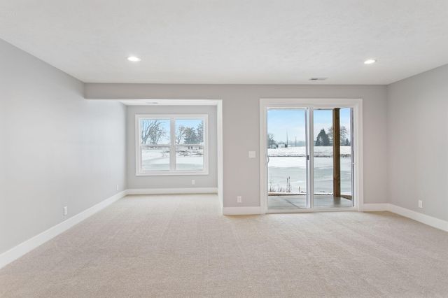 10137 Strawberry Lane, Zeeland, MI 49464