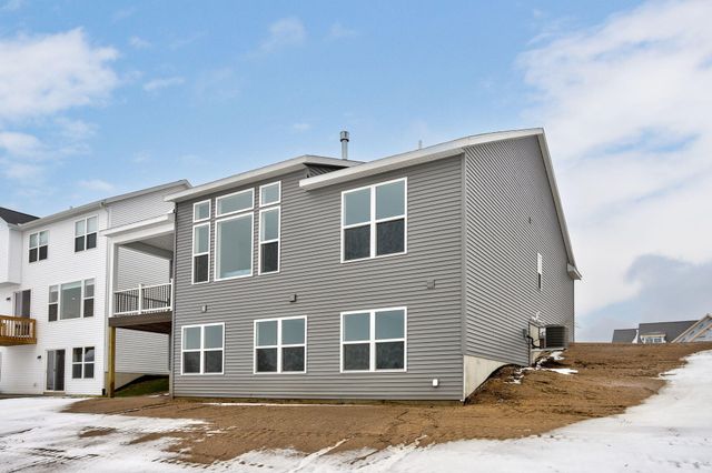 10137 Strawberry Lane, Zeeland, MI 49464