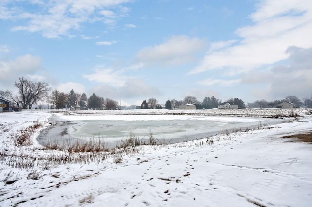 10137 Strawberry Lane, Zeeland, MI 49464