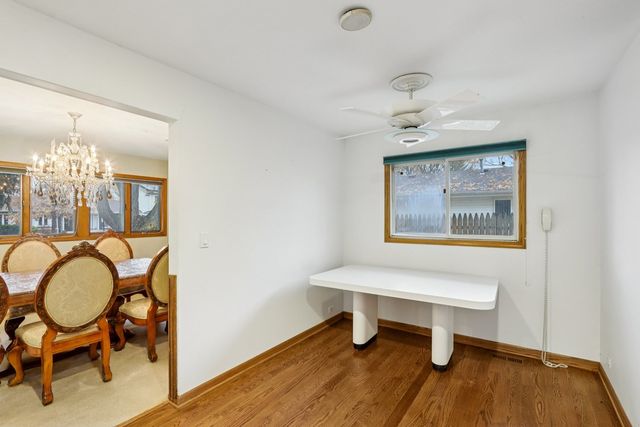 132 Tanglewood Drive, Elk Grove Village, IL 60007