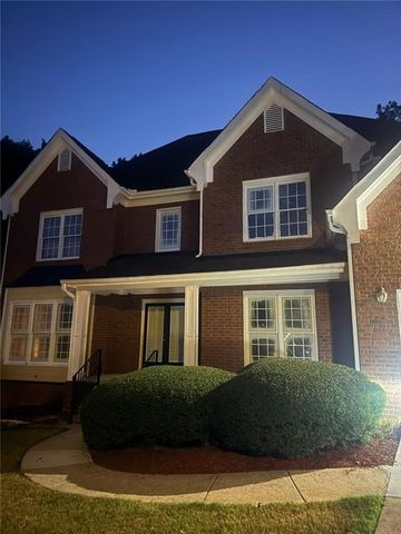 35 Parkview Trace Pass SW, Lilburn, GA 30047