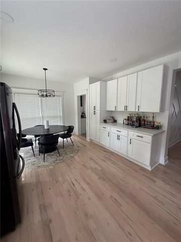 35 Parkview Trace Pass SW, Lilburn, GA 30047