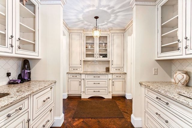 115 Aspen Ave, Newton, MA 02466