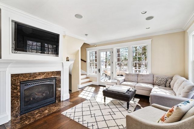 115 Aspen Ave, Newton, MA 02466