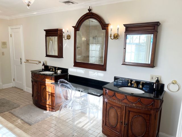 115 Aspen Ave, Newton, MA 02466