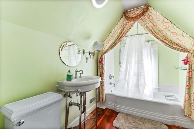 115 Aspen Ave, Newton, MA 02466