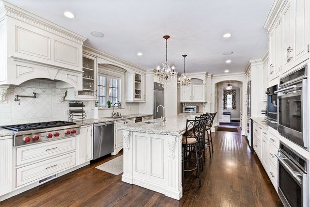 115 Aspen Ave, Newton, MA 02466