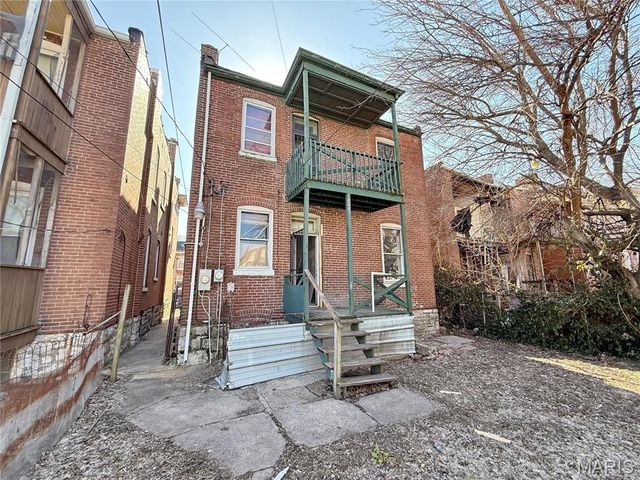 3949 Palm Street, St Louis, MO 63107