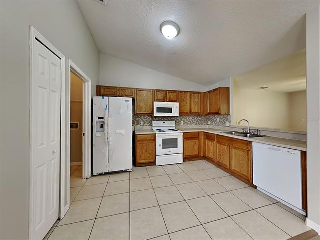 1212 WAHNETA COURT, Kissimmee, FL 34759