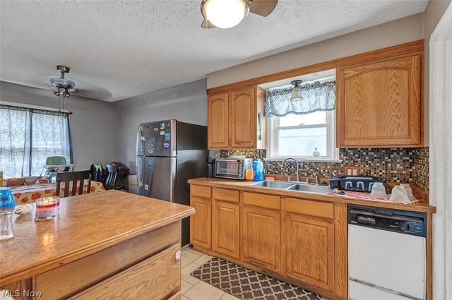 4427 Albertly Avenue, Parma, OH 44134
