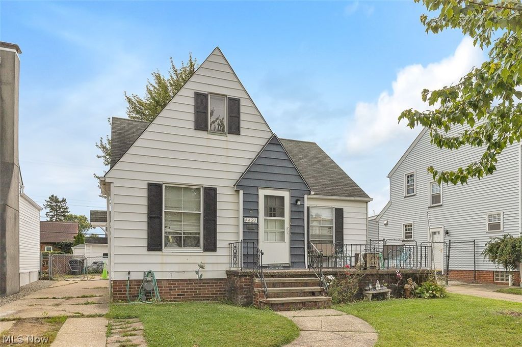 4427 Albertly Avenue, Parma, OH 44134