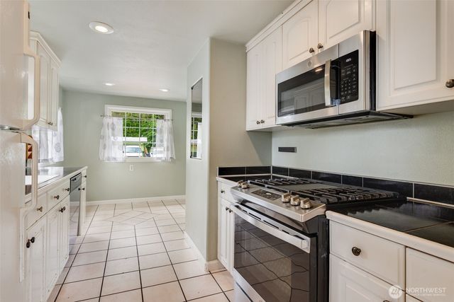 414 W Wyandotte Avenue, Shelton, WA 98584