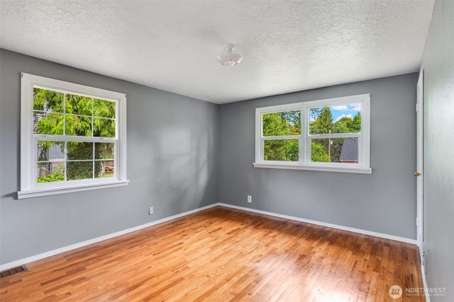 414 W Wyandotte Avenue, Shelton, WA 98584