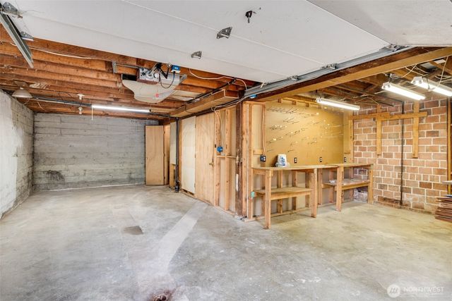 414 W Wyandotte Avenue, Shelton, WA 98584