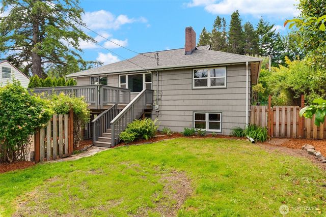 414 W Wyandotte Avenue, Shelton, WA 98584