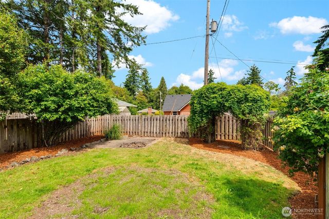 414 W Wyandotte Avenue, Shelton, WA 98584