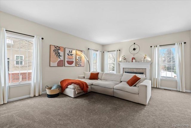 1174 Horseshoe Drive, South Lyon, MI 48178
