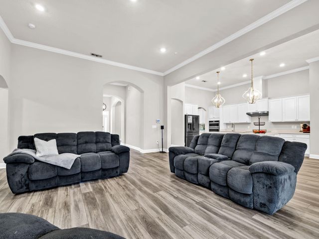 1056 Brushed Dune Circle, Freeport, FL 32439