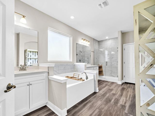 1056 Brushed Dune Circle, Freeport, FL 32439