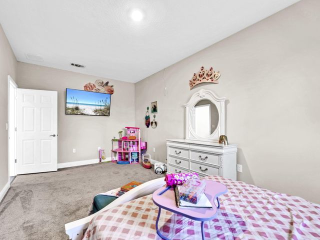 1056 Brushed Dune Circle, Freeport, FL 32439