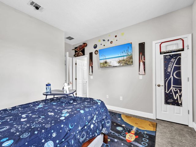 1056 Brushed Dune Circle, Freeport, FL 32439