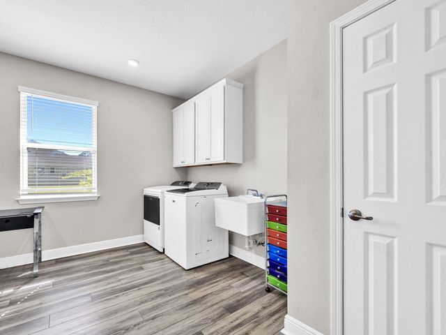 1056 Brushed Dune Circle, Freeport, FL 32439