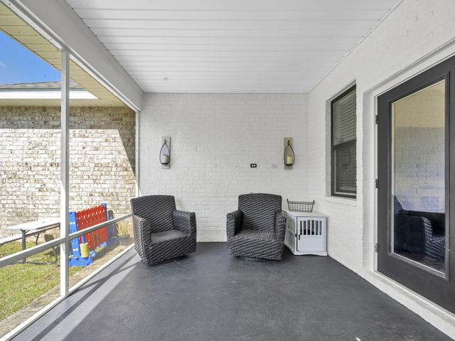 1056 Brushed Dune Circle, Freeport, FL 32439