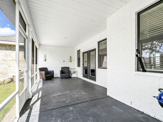 1056 Brushed Dune Circle, Freeport, FL 32439