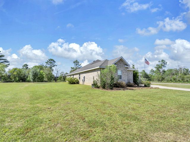 1056 Brushed Dune Circle, Freeport, FL 32439