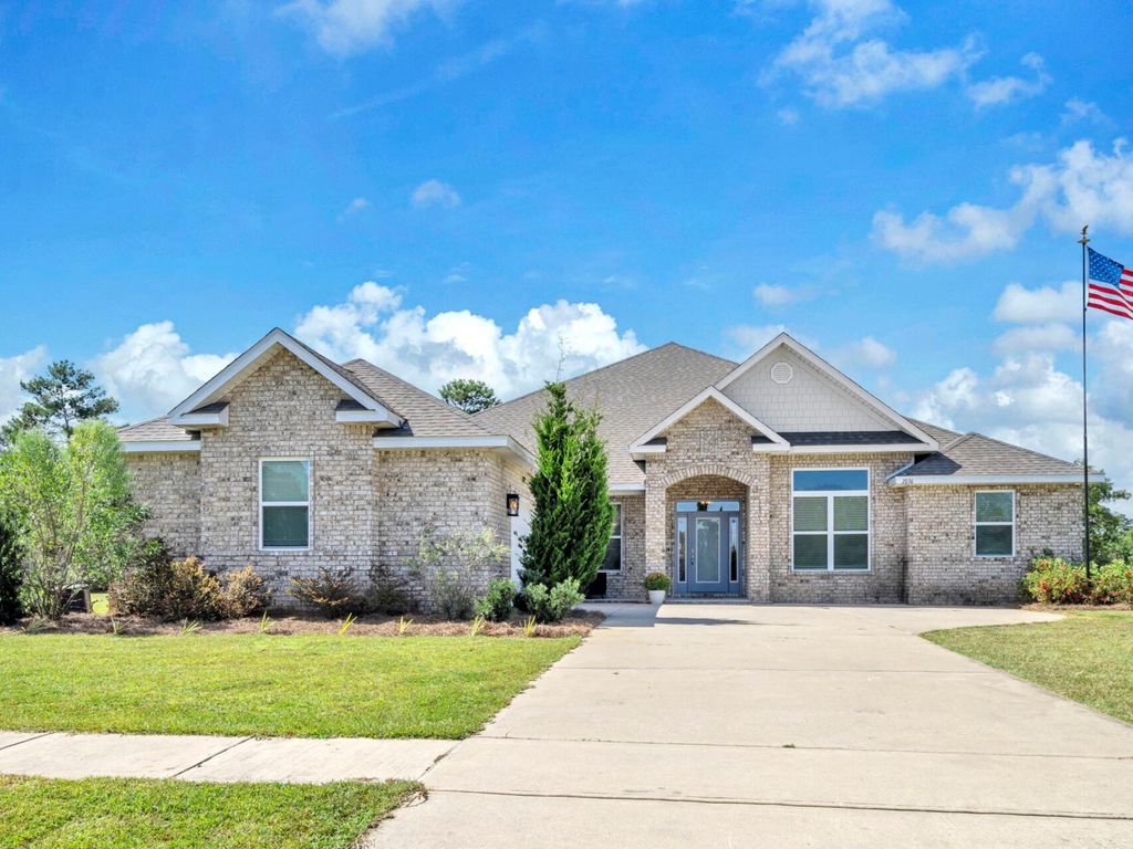 1056 Brushed Dune Circle, Freeport, FL 32439