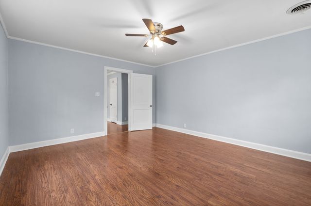 814 Gracey Ave, Clarksville, TN 37040