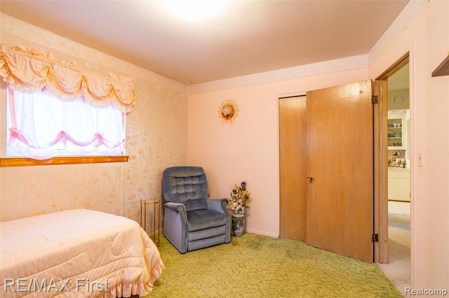 8860 Kidley Drive, Sterling Heights, MI 48314