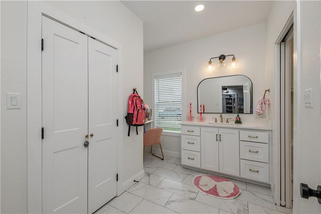 504 Eden Lane, Bryan, TX 77803